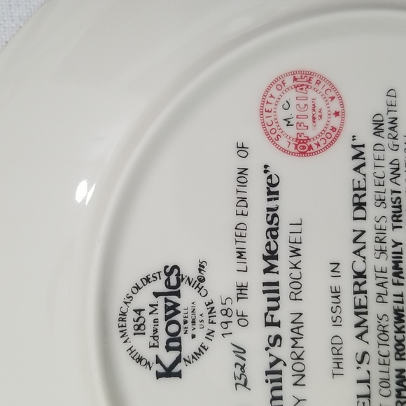 P2c- Knowles Norman Rockwell "A Family's Full Measure" 1985 LE Collector's Plate - Picture 7 of 8